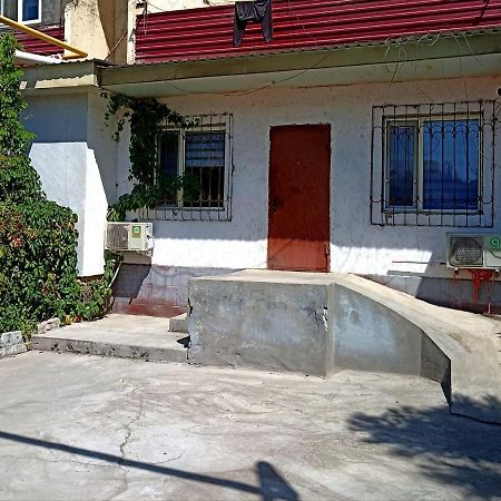 A Cozy Bedsit! Apartamento Taskent Exterior foto
