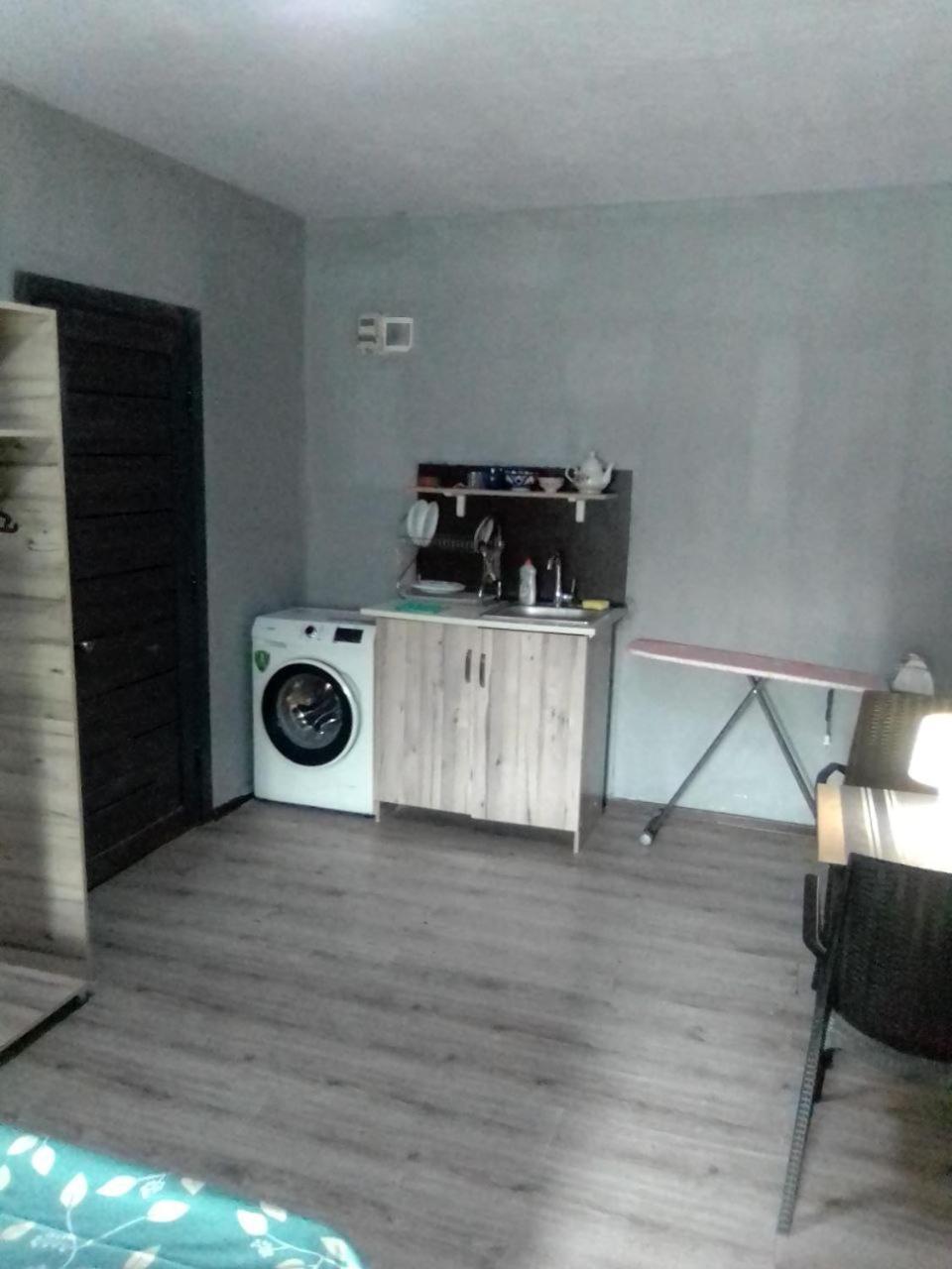 A Cozy Bedsit! Apartamento Taskent Exterior foto